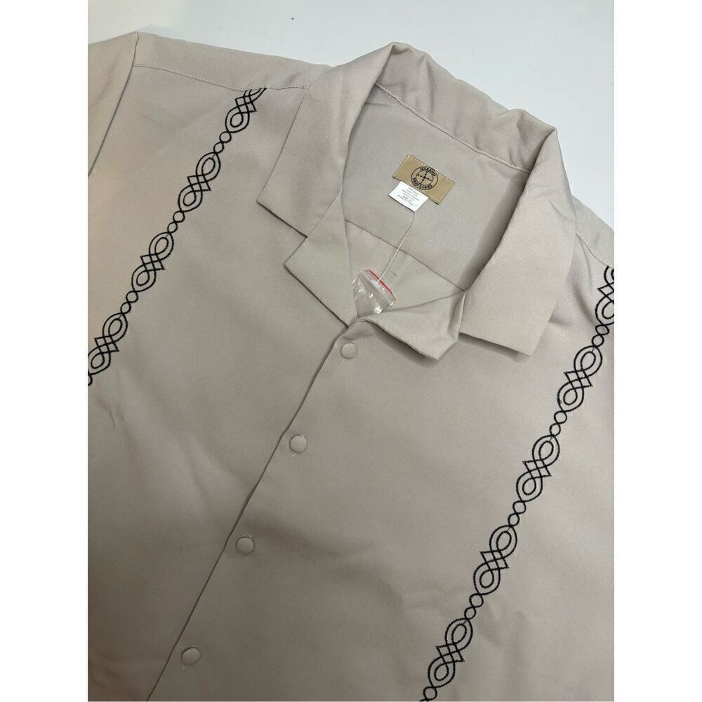 Genuine Haband Travelers Men’s Embroidered Short Sleeve Full Button UP Shirt - L